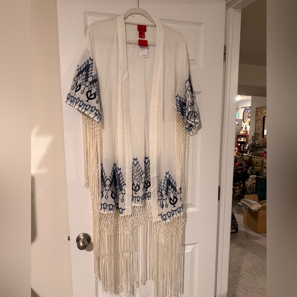 Elegant White and Blue Fringe Kimono